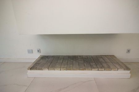 Casa de condomínio à venda com 248m², 4 quartos e 4 vagas Casa de condomínio à venda com 248m², 4 quartos e 4 vagasSala