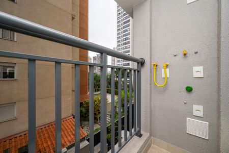 Apartamento à venda com 28m², 1 quarto e sem vaga Apartamento à venda com 28m², 1 quarto e sem vagaSacada