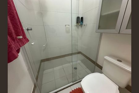 Casa à venda com 98m², 3 quartos e 2 vagas Casa à venda com 98m², 3 quartos e 2 vagasBanheiro