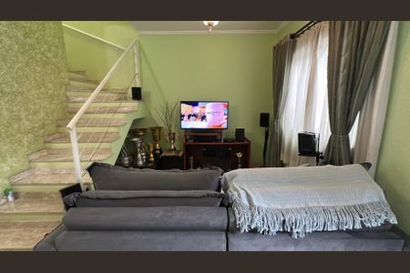 Casa à venda com 98m², 3 quartos e 2 vagas Casa à venda com 98m², 3 quartos e 2 vagasSala