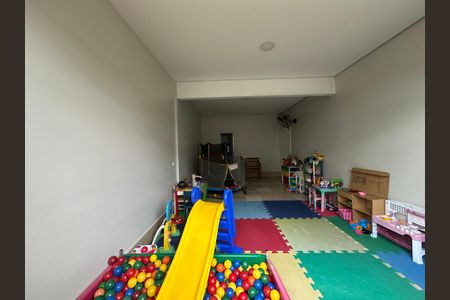 Casa à venda com 98m², 3 quartos e 2 vagas Casa à venda com 98m², 3 quartos e 2 vagasÁrea comum