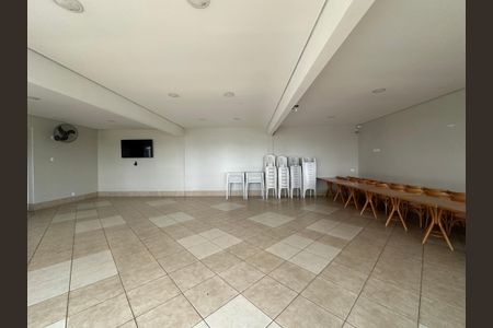 Casa à venda com 98m², 3 quartos e 2 vagas Casa à venda com 98m², 3 quartos e 2 vagasÁrea comum - Salão de festas