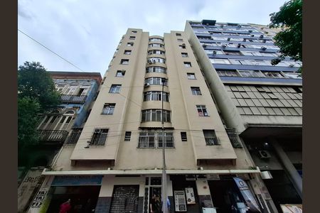 Fachada de kitnet/studio para alugar com 1 quarto, 33m² em Santa Teresa, Rio de Janeiro