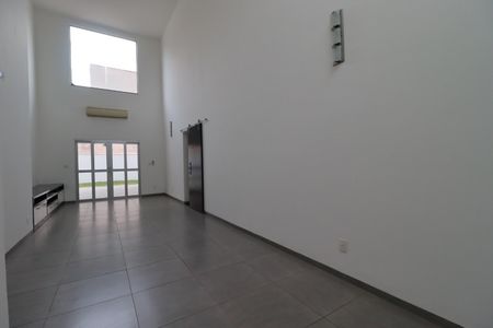 Casa para alugar com 250m², 3 quartos e 6 vagasSala
