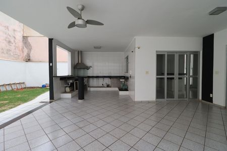 Casa para alugar com 250m², 3 quartos e 6 vagasÁrea gourmet