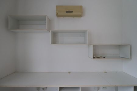 Casa para alugar com 250m², 3 quartos e 6 vagasEscritório