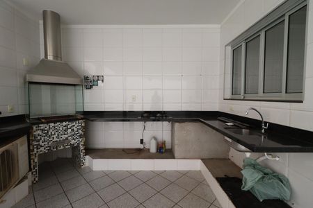 Casa para alugar com 250m², 3 quartos e 6 vagasÁrea gourmet