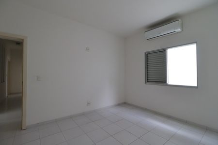 Casa para alugar com 250m², 3 quartos e 6 vagasSuíte 1
