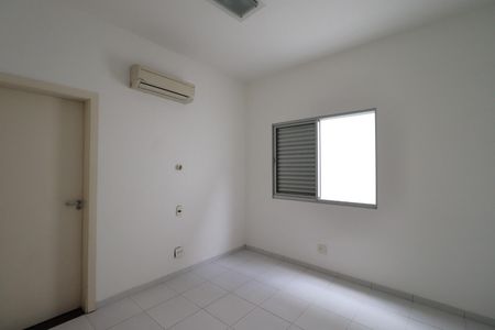 Casa para alugar com 250m², 3 quartos e 6 vagasSuíte 2