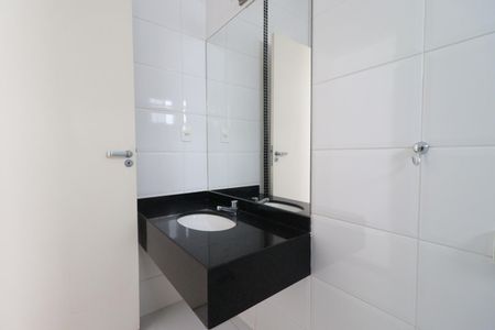 Casa para alugar com 250m², 3 quartos e 6 vagasBanheiro da Suíte 2