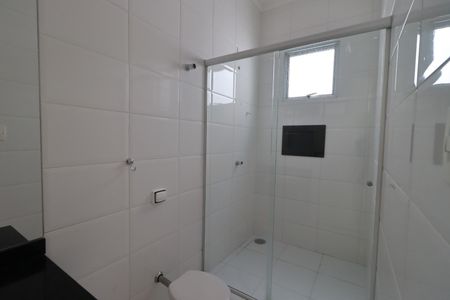 Casa para alugar com 250m², 3 quartos e 6 vagasBanheiro da Suíte 2