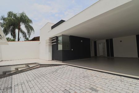 Casa para alugar com 250m², 3 quartos e 6 vagasGaragem