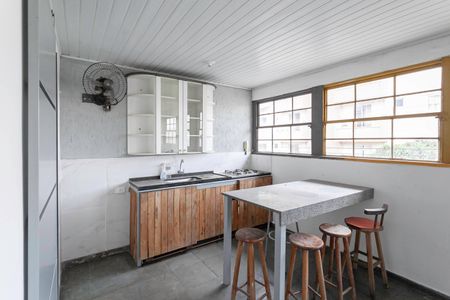 Casa para alugar com 80m², 2 quartos e 2 vagasSala/Cozinha