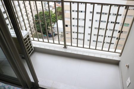 Varanda de kitnet/studio à venda com 1 quarto, 24m² em Perdizes, São Paulo