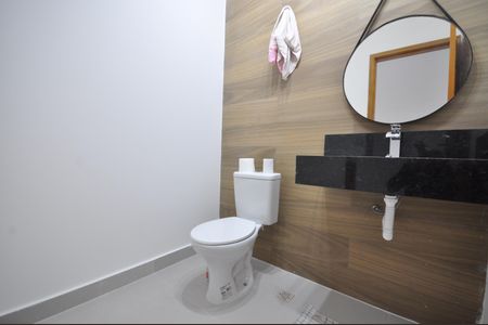 Casa à venda com 180m², 3 quartos e 5 vagasLavabo 