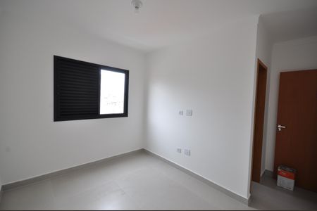 Casa à venda com 180m², 3 quartos e 5 vagasSuíte 2