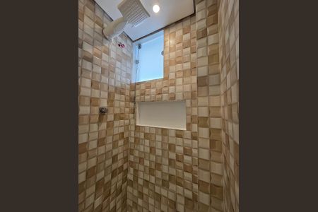 Apartamento à venda com 68m², 2 quartos e 1 vagaBanheiro