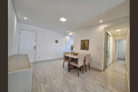 Apartamento à venda com 68m², 2 quartos e 1 vagaSala