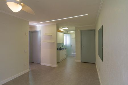 Sala de apartamento à venda com 2 quartos, 43m² em Mato Grande, Canoas