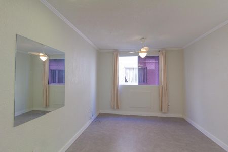 Sala de apartamento à venda com 2 quartos, 43m² em Mato Grande, Canoas