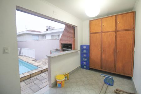 Casa para alugar com 232m², 3 quartos e 3 vagasÁrea comum