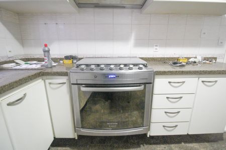 Casa para alugar com 232m², 3 quartos e 3 vagasCozinha