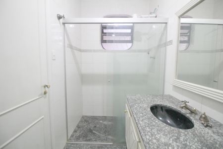 Casa para alugar com 232m², 3 quartos e 3 vagasBanheiro da Suíte 2