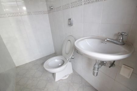 Casa para alugar com 232m², 3 quartos e 3 vagasBanheiro da Área comum