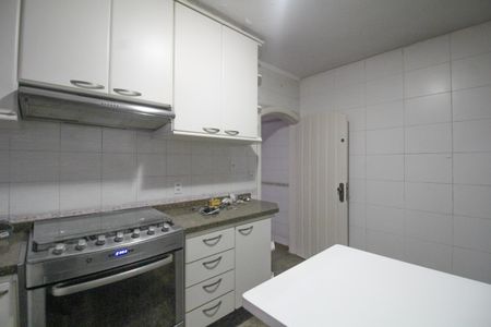 Casa para alugar com 232m², 3 quartos e 3 vagasCozinha