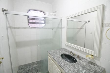 Casa para alugar com 232m², 3 quartos e 3 vagasBanheiro da Suíte 2