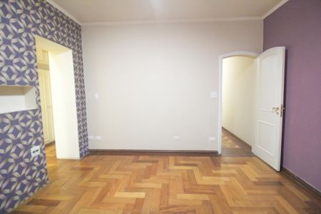 Casa para alugar com 232m², 3 quartos e 3 vagasSuíte 3