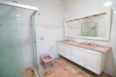 Casa para alugar com 232m², 3 quartos e 3 vagasBanheiro da Suíte 3