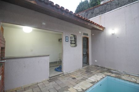 Casa para alugar com 232m², 3 quartos e 3 vagasÁrea comum - Piscina