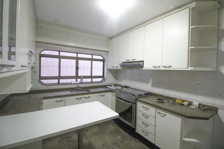 Casa para alugar com 232m², 3 quartos e 3 vagasCozinha