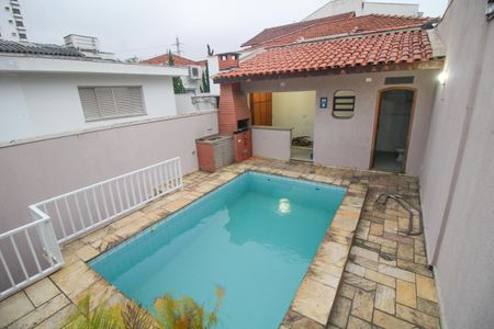 Casa para alugar com 232m², 3 quartos e 3 vagasÁrea comum - Piscina