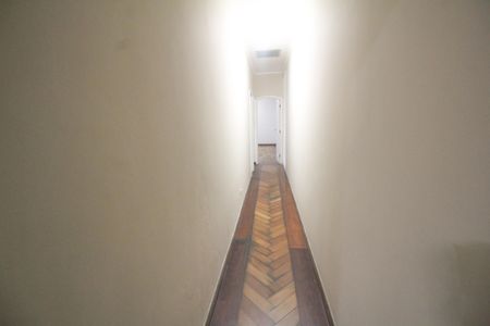 Casa para alugar com 232m², 3 quartos e 3 vagasCorredor