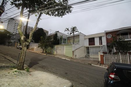 Casa para alugar com 232m², 3 quartos e 3 vagasFachada