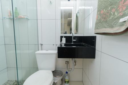 Apartamento à venda com 56m², 2 quartos e 1 vaga Apartamento à venda com 56m², 2 quartos e 1 vagaBanheiro
