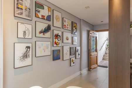 Sala de casa à venda com 3 quartos, 200m² em Liberdade, São Paulo