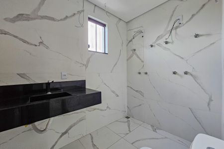 Casa à venda com 158m², 3 quartos e 4 vagasBanheiro da Suíte