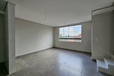 Casa à venda com 158m², 3 quartos e 4 vagasSala