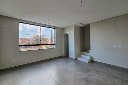 Sala de casa à venda com 3 quartos, 158m² em Ouro Preto, Belo Horizonte