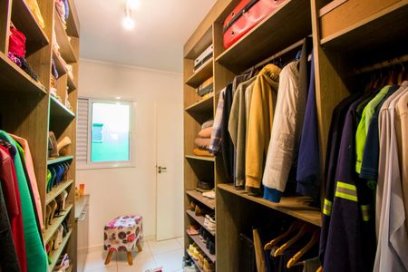 Casa à venda com 165m², 3 quartos e 3 vagasCloset da Suíte