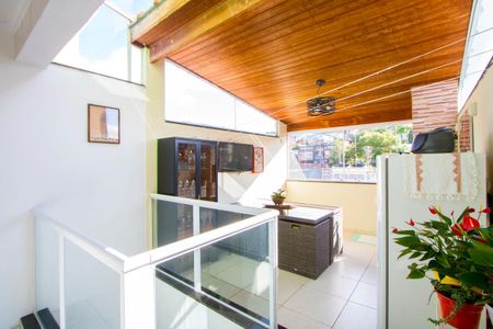 Casa à venda com 165m², 3 quartos e 3 vagasÁrea de Serviço