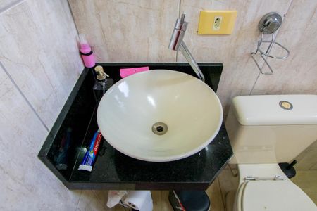 Casa à venda com 165m², 3 quartos e 3 vagasBanheiro da Suíte