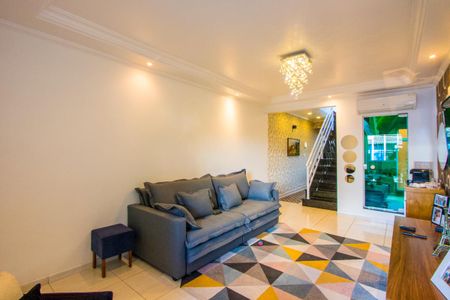 Sala de casa à venda com 3 quartos, 165m² em Vila Linda, Santo André