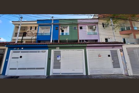 Casa à venda com 165m², 3 quartos e 3 vagasFachada