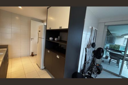 Apartamento à venda com 79m², 1 quarto e 1 vagaCozinha