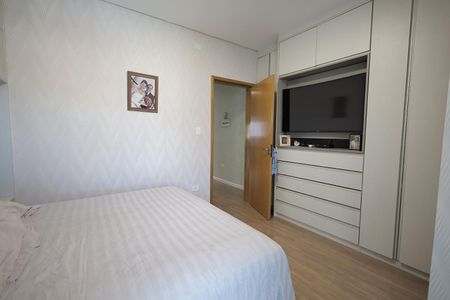 Casa à venda com 150m², 3 quartos e 2 vagas Casa à venda com 150m², 3 quartos e 2 vagasSuíte 3