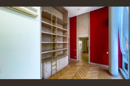 Casa à venda com 900m², 4 quartos e 6 vagas